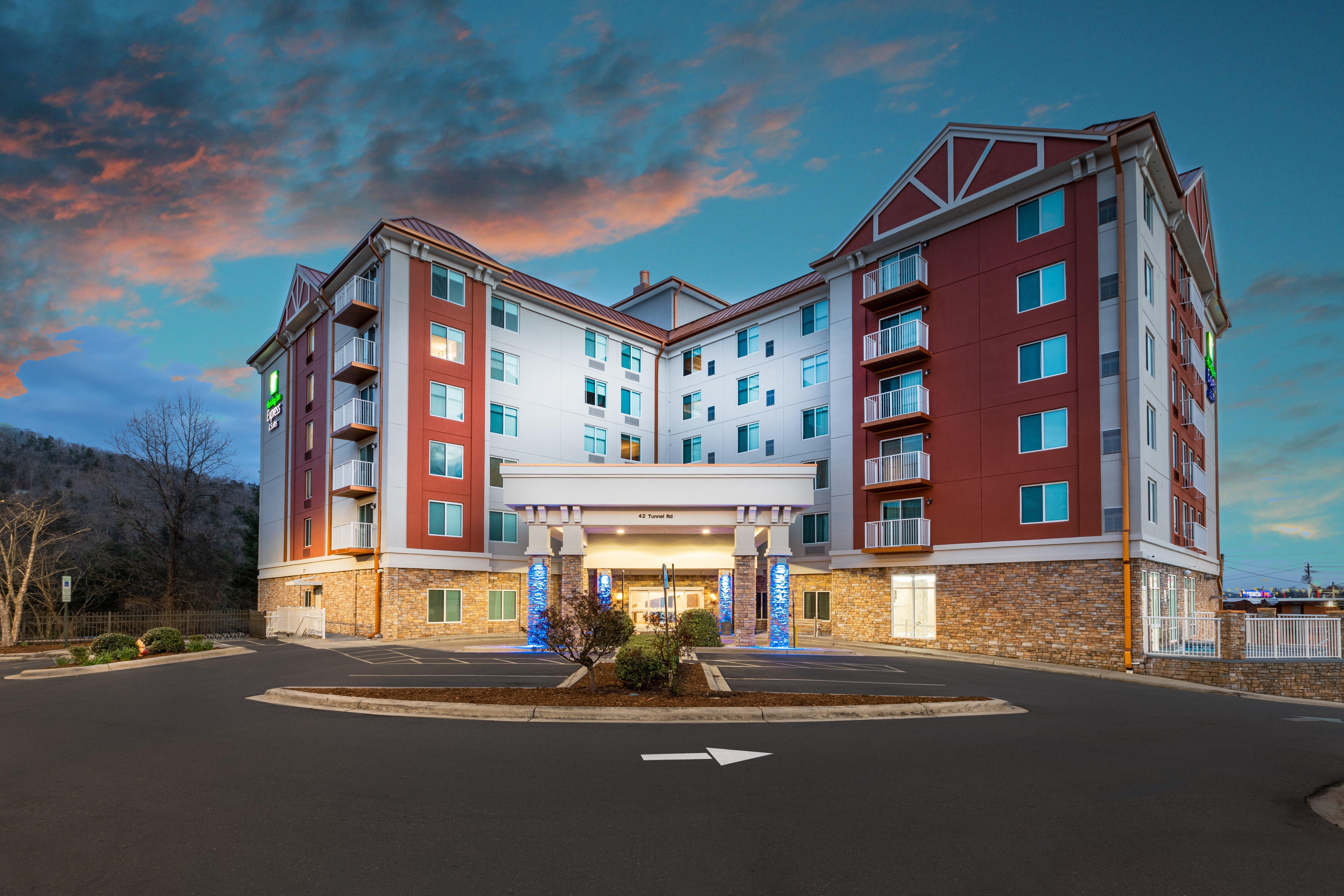 Holiday Inn Express & Suites Asheville Downtown By Ihg Exterior foto